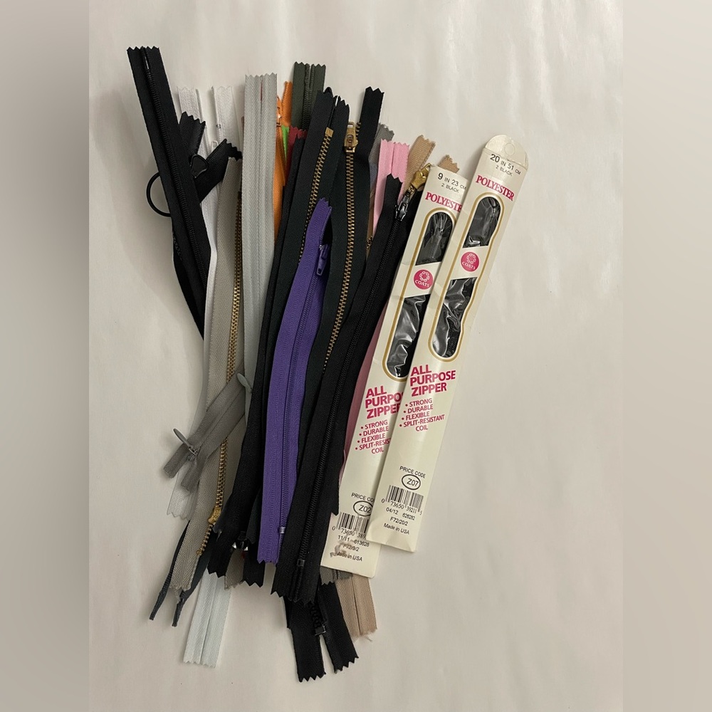 Lot zipper bundle 30 total for arts and crafts, sewing